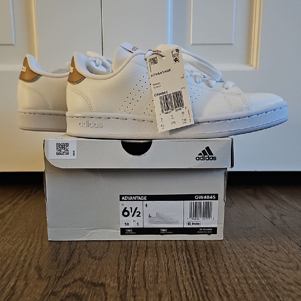 NWT Adidas Advantage White with Gold Accents
